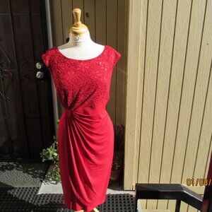 #778  NEW WOMAN'S RED LACE SEQUIN DRESS BY CONNECTED APPARELL  (SIZE 16)